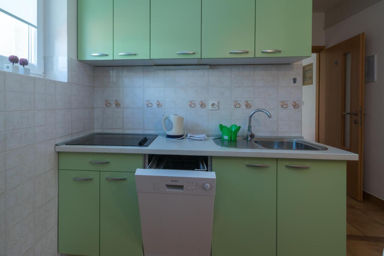 Apartments Bogdanic Krk I Крк Экстерьер фото