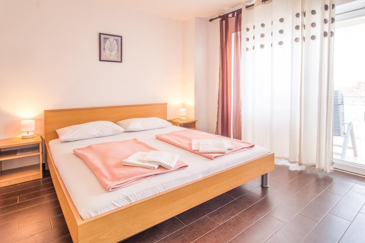 Apartments Bogdanic Krk I Крк Экстерьер фото