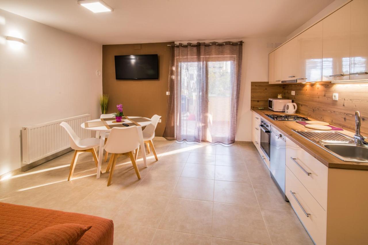 Apartments Bogdanic Krk I Крк Экстерьер фото