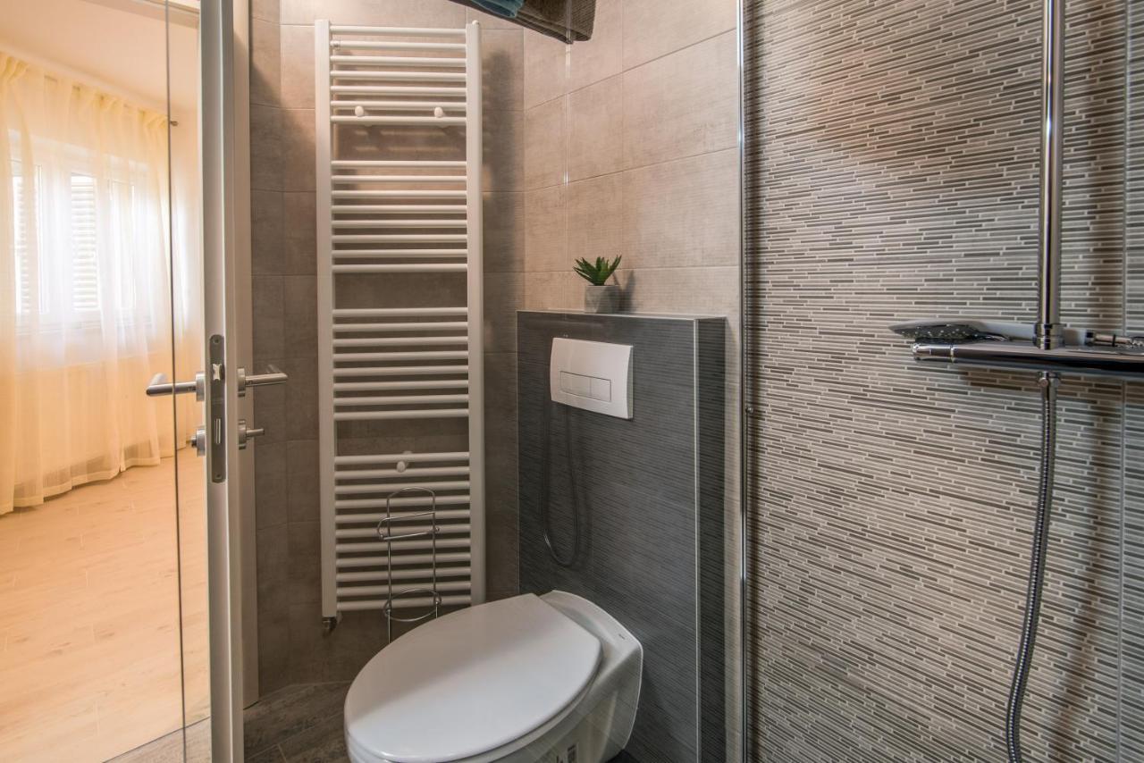 Apartments Bogdanic Krk I Крк Экстерьер фото