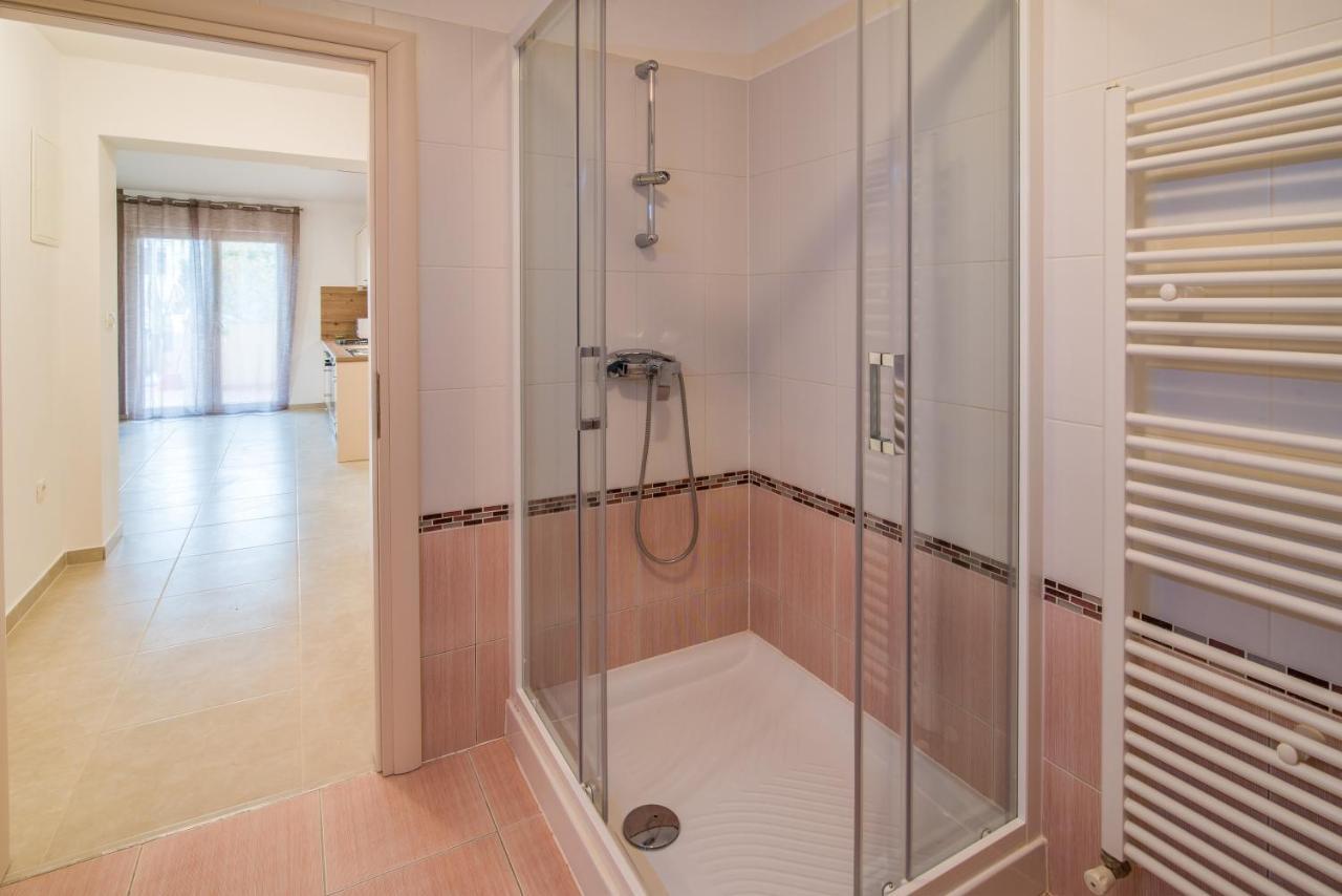 Apartments Bogdanic Krk I Крк Экстерьер фото